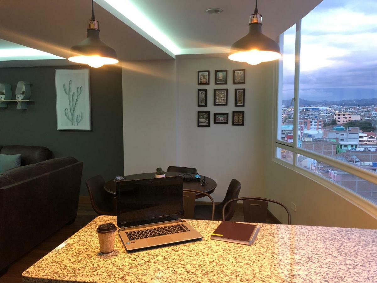 Апартаменты Wanderlot - Departamento Leganza - Penthouse Lujoso Риобамба Экстерьер фото